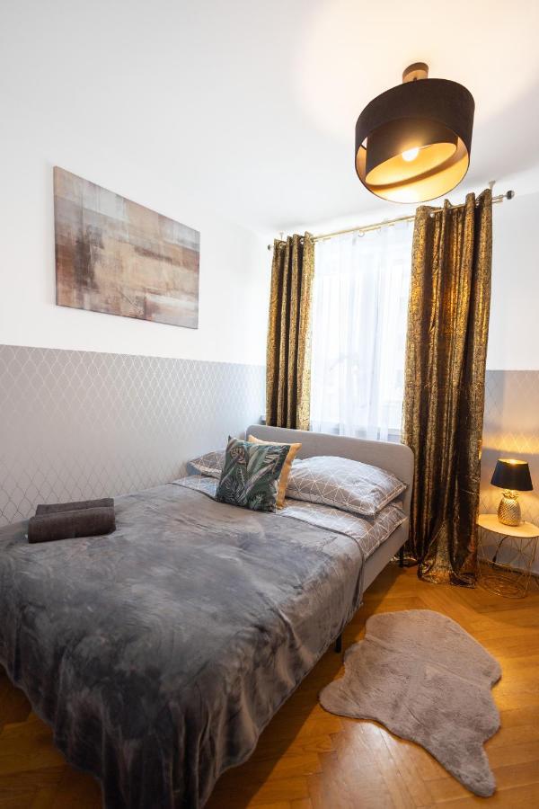 Clicktheflat Stawki Apart Rooms Warsaw Luaran gambar