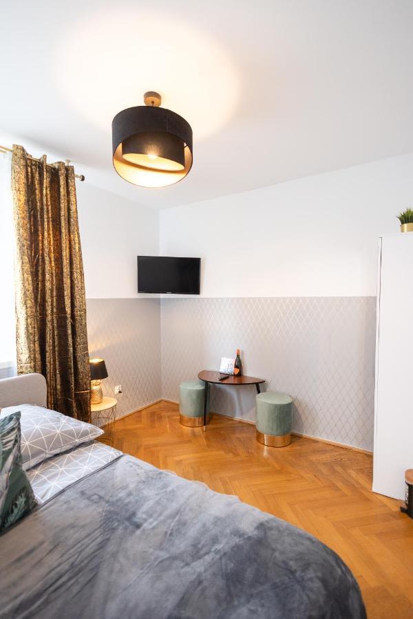 Clicktheflat Stawki Apart Rooms Warsaw Luaran gambar